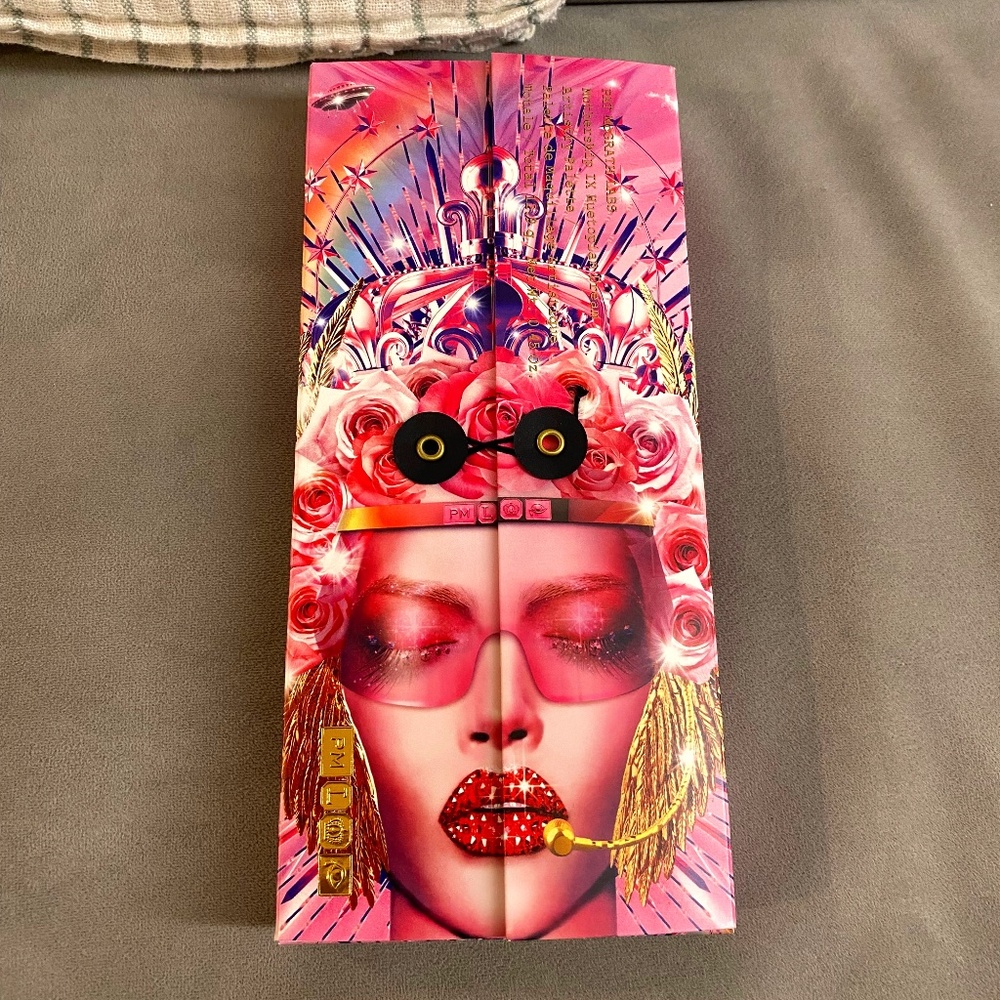 Pat McGrath Mothership IX: Huetopian Dream Eyeshadow Palette